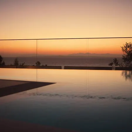 Uparati - Hilltop Sea View Retreat *