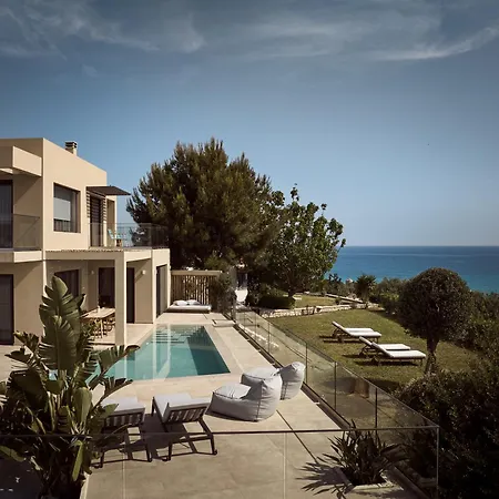 וילה Uparati - Hilltop Sea View Retreat *